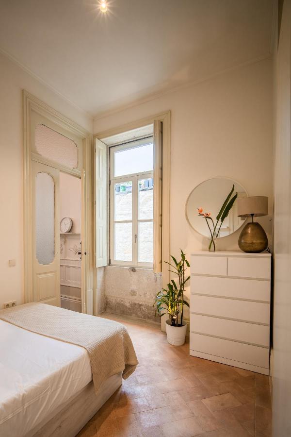 Paraiso Garden Suite--- Spacious & Downtown OOporto Exteriör bild